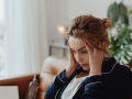 Stress et crise d’angoisse : comprendre le lien et comment réagir ?