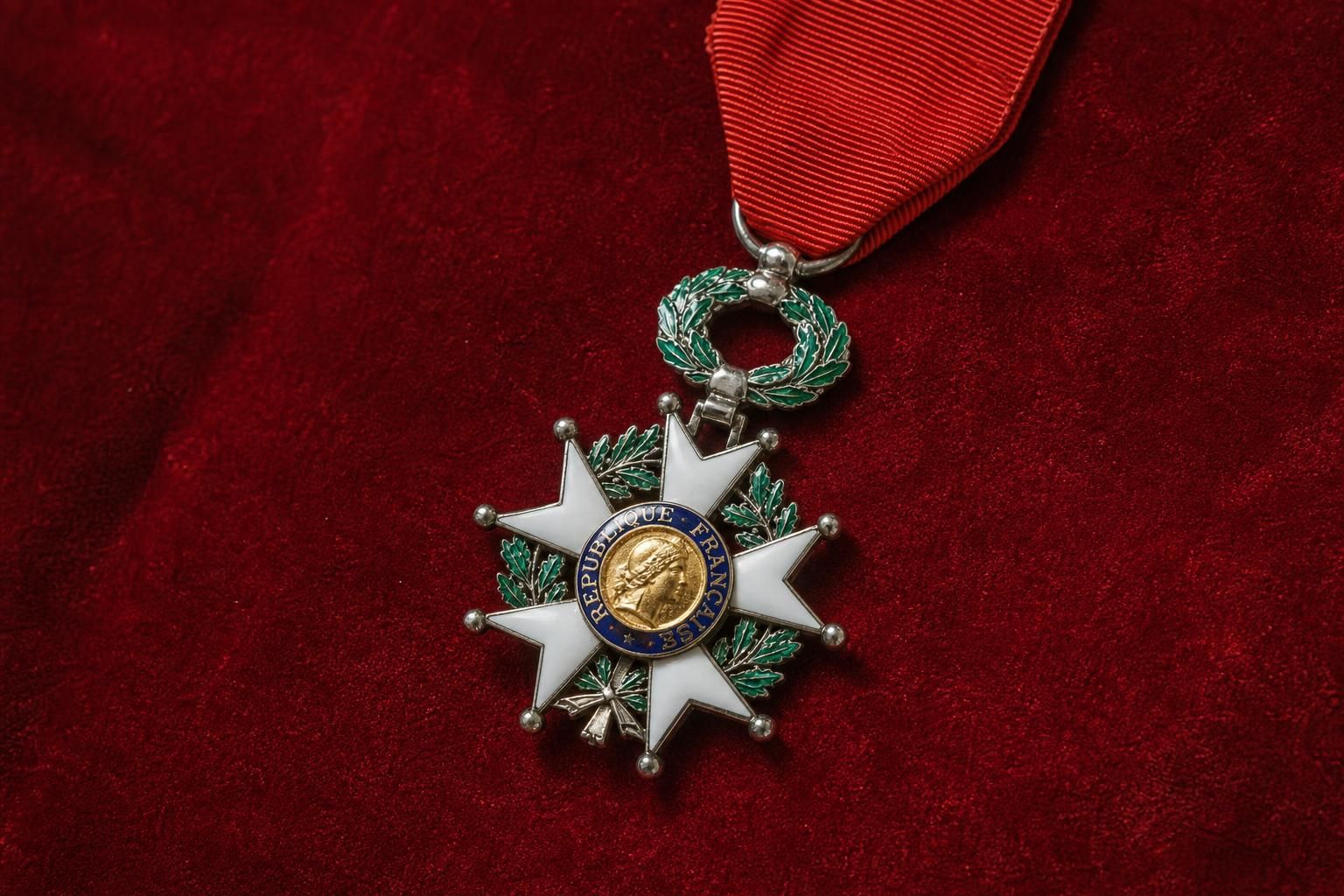 découvrez quelle est la plus haute distinction française, son histoire et son importance dans la reconnaissance des mérites exceptionnels en france.